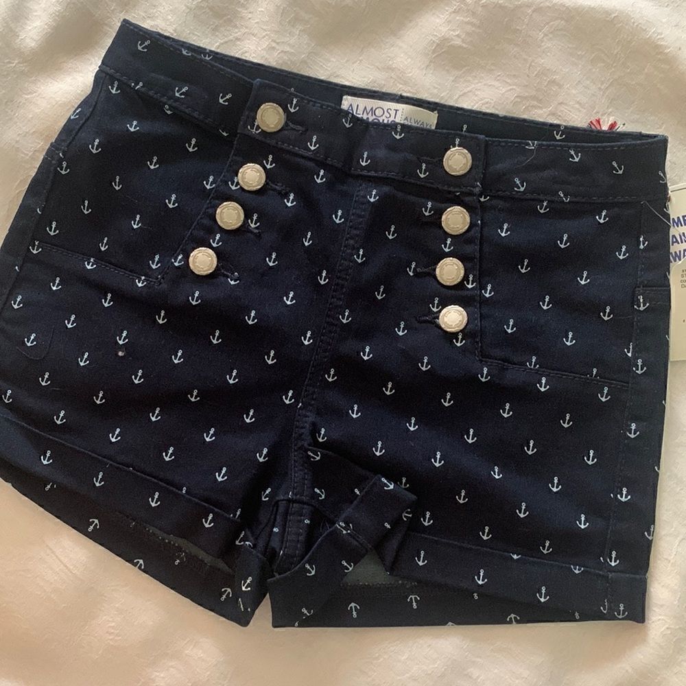 Almost Famous Womens Nautical Shorts Button Front Anchors